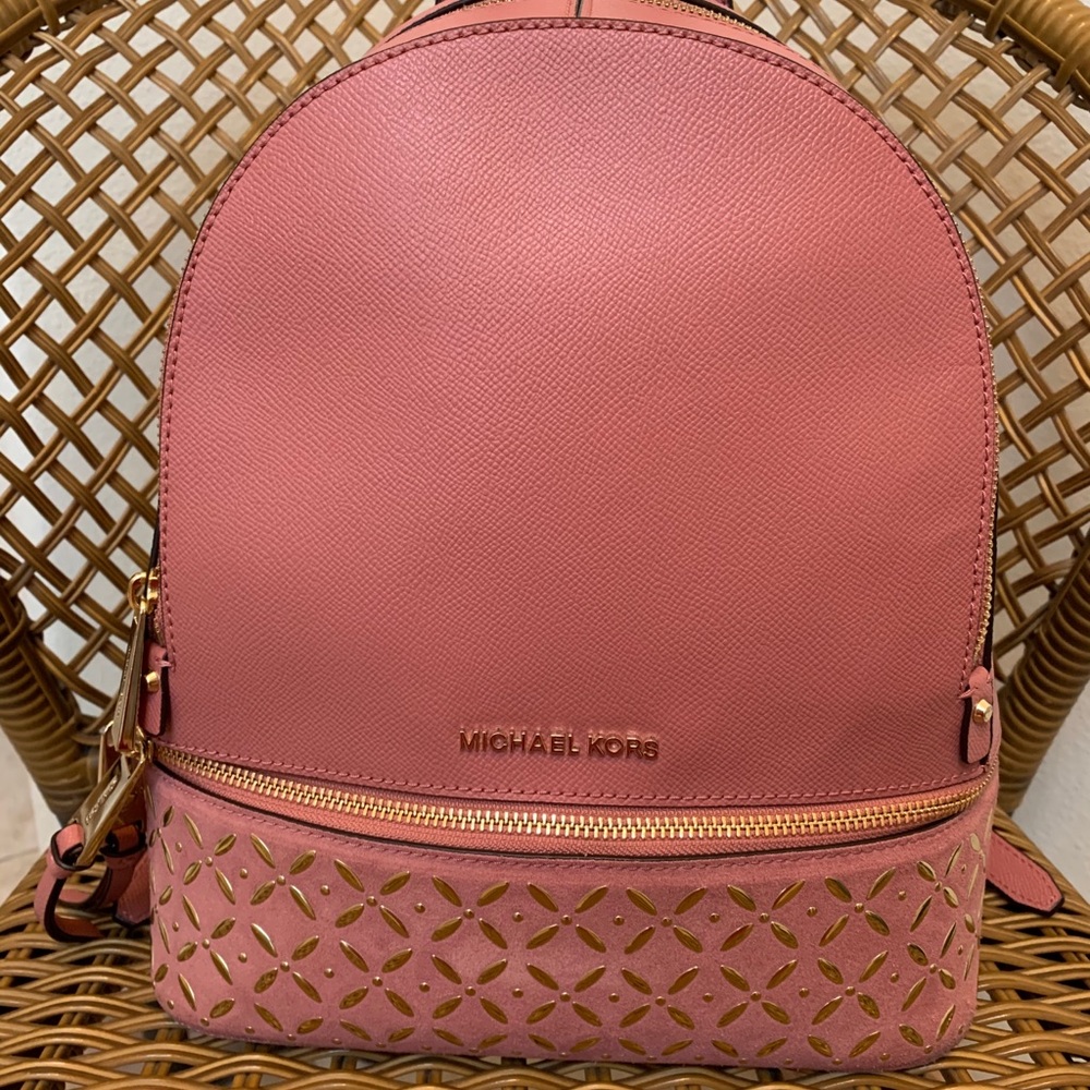 Authentic Michael Kors studded  Bagpack in pink